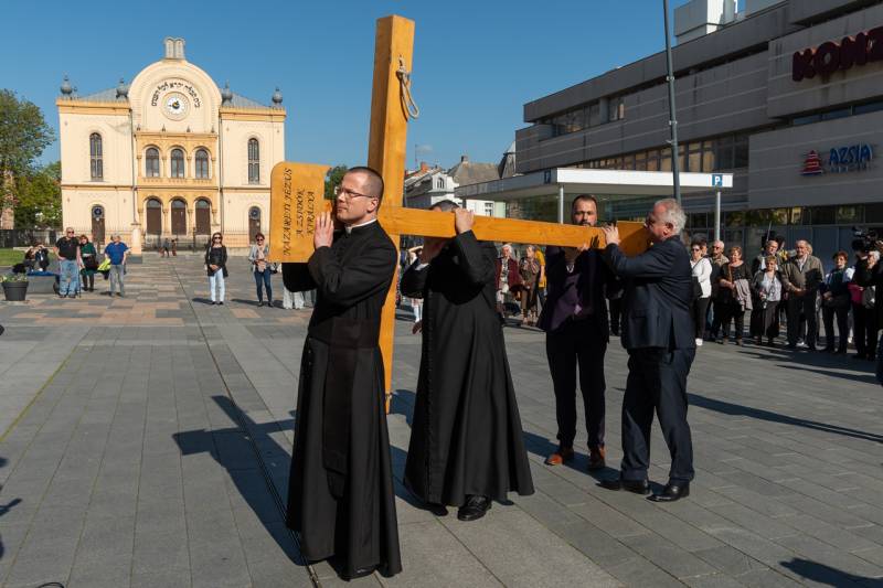 2025_04_12_varosi keresztut_27.jpg